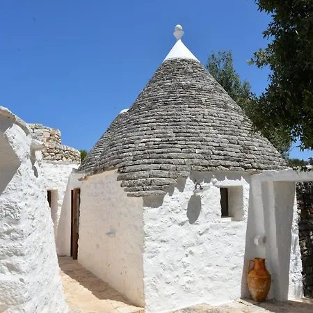 Trullo Specchia *
