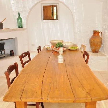 Holiday home Trullo Specchia *